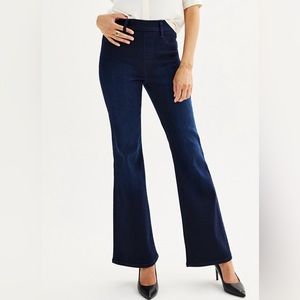 NWT-Women’s Nine West Pull On Flare Jean